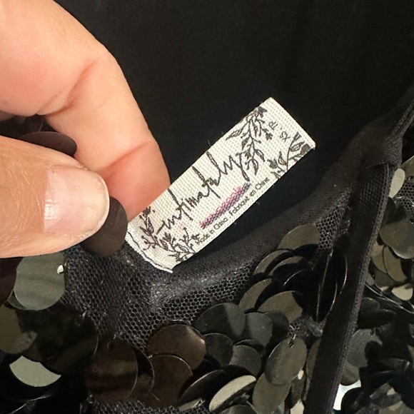 Intimately Free People Paillette Black Chunky Sequin
Midi Slip Dress XS NWOT - Picture 5 of 6